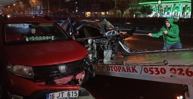 Bursa&rsquo;da zincirleme kaza: 3 yaralı 6