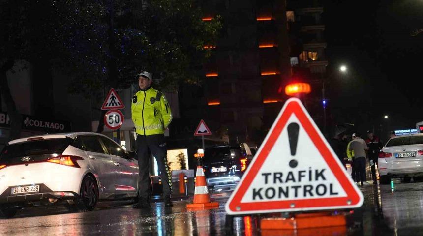 Sert &ouml;nlemler: Kurallara uymayanlara ceza yağdı