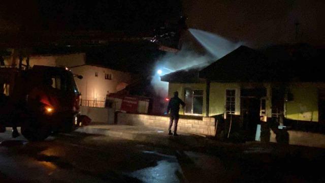 Erzincan’da korkutan yangın 1