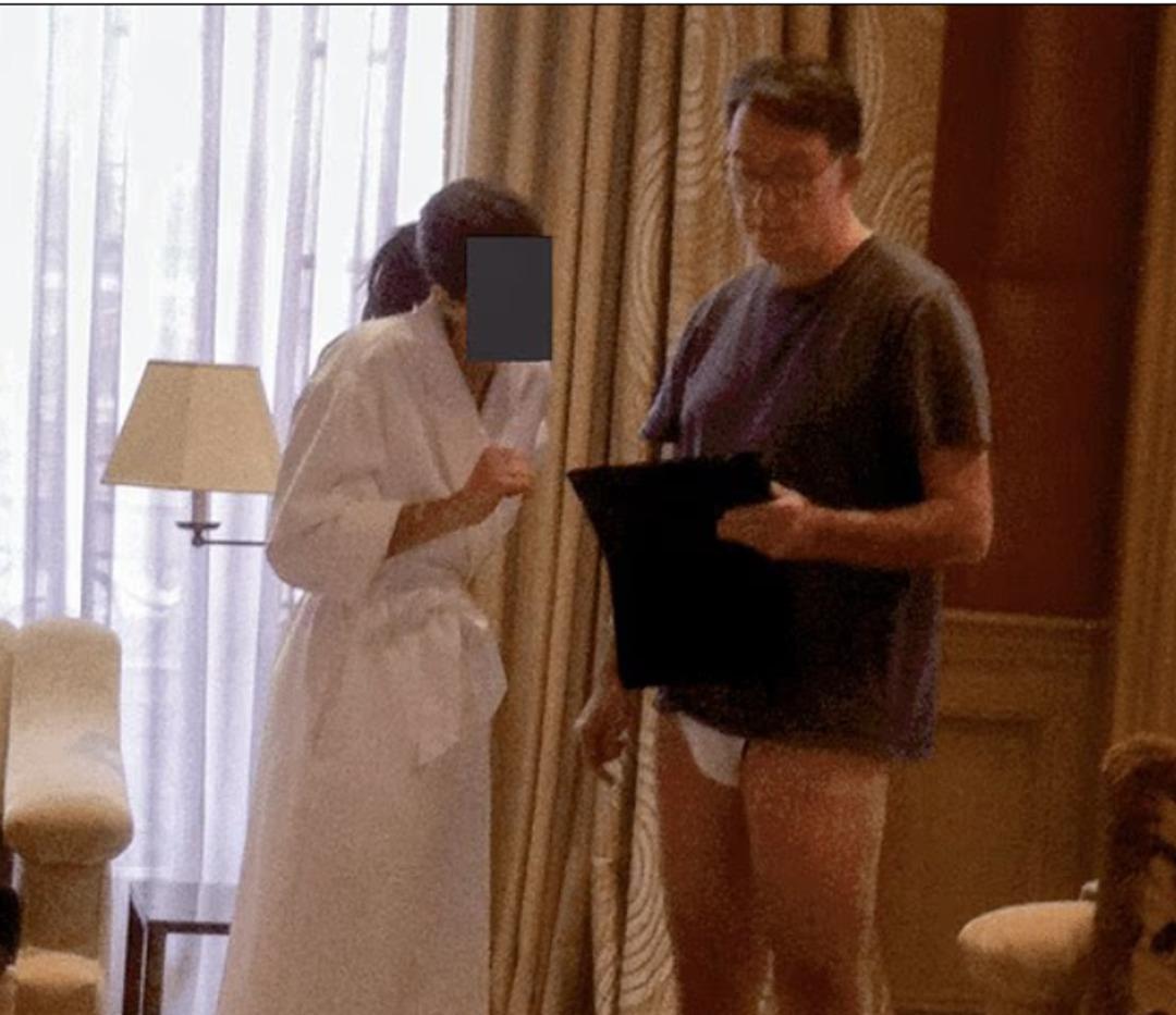 Epstein dosyasındaki Peter Mandelson&rsquo;ın uygunsuz fotoğrafı g&uuml;ndemde! Rus model a&ccedil;ıkladı 2