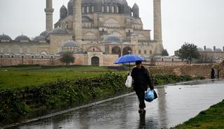 Trakya'da sağanak yağış: Edirne, Tekirdağ ve Kırklareli...