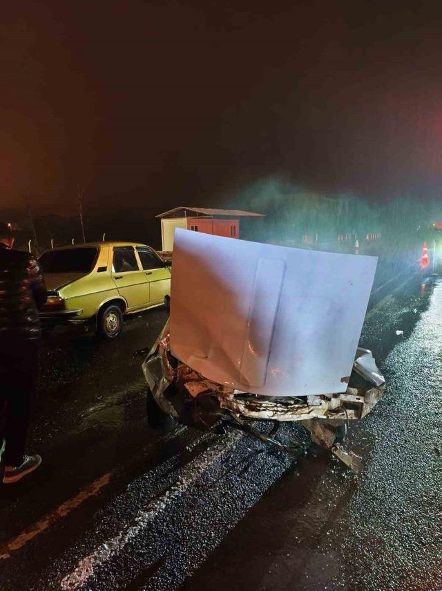 Kahramanmaraş&rsquo;ta trafik kazaları: 2 yaralı 2