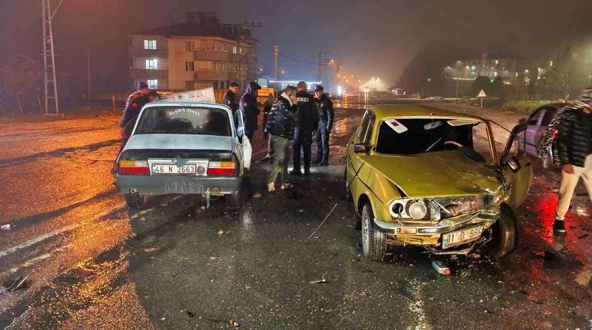 Kahramanmaraş&rsquo;ta trafik kazaları: 2 yaralı