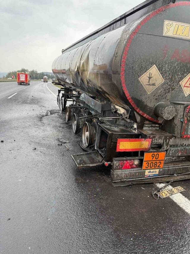 Osmaniye&rsquo;de akaryakıt tankerinde &ccedil;ıkan yangın s&ouml;nd&uuml;r&uuml;ld&uuml; 2