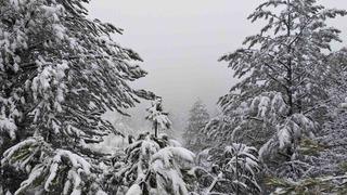 Demirci’nin yüksek kesimlerinde kar yağışı etkili oluyor