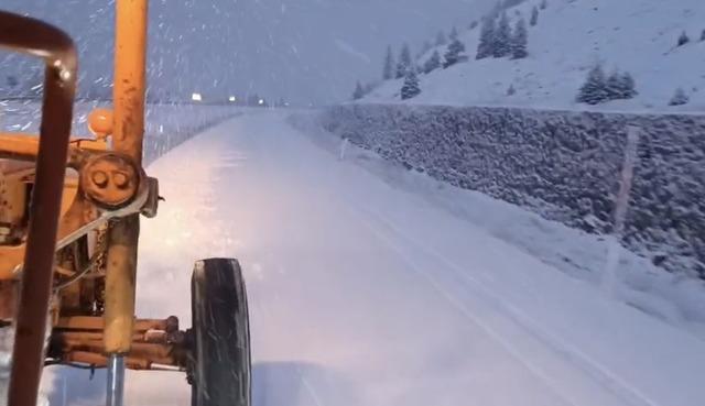 Antalya-Konya karayolunda kar etkisini sürdürüyor 3