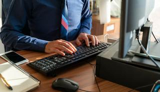 Belediye &ccedil;alışanları mesaide cinsel i&ccedil;erik izliyormuş!