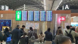 Sabiha Gökçen'de hava muhalefeti engeli: 127 sefer iptal edildi, yolcular terminalde kaldı