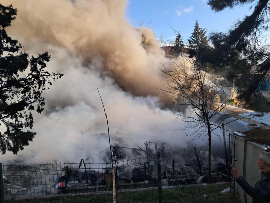 Kilis te STK ya ait prefabrik yapıda yangın 1