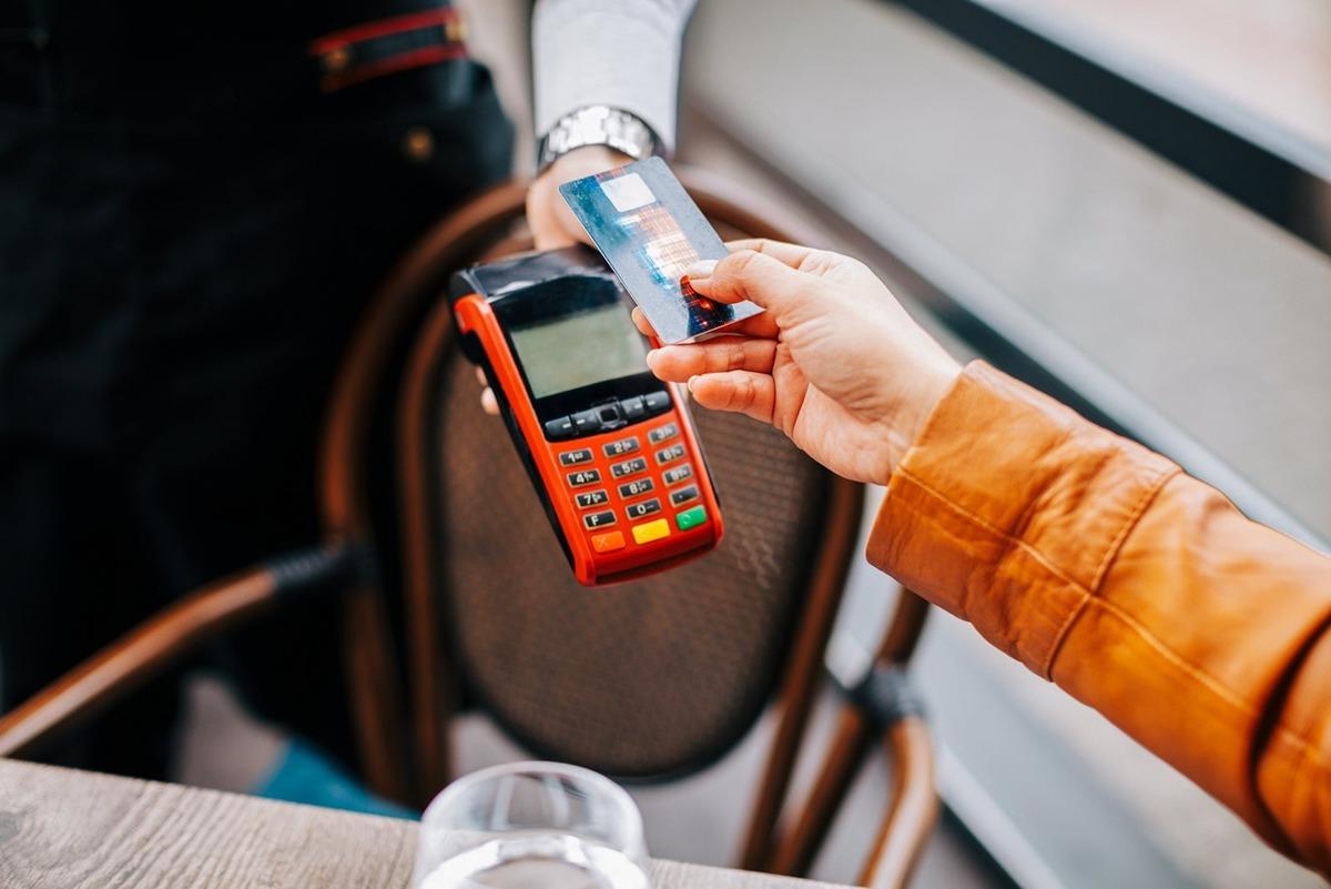 Nakit Yerine Banka Kartı veya Kredi Kartı Kullanmak Harcama Kontrol&uuml;ne Katkı Sağlar mı? 8