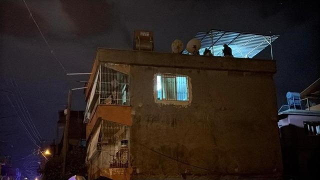 Adana’da 3 katlı binada patlama: 1 ölü, 1 ağır yaralı