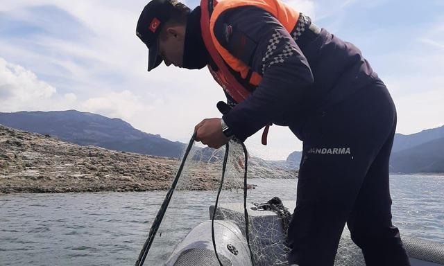 Samsun&rsquo;da kurallara uymayan amat&ouml;r balık&ccedil;ılara ceza 2