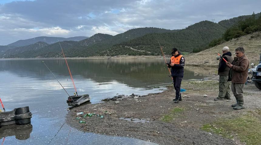 Samsun&rsquo;da kurallara uymayan amat&ouml;r balık&ccedil;ılara ceza