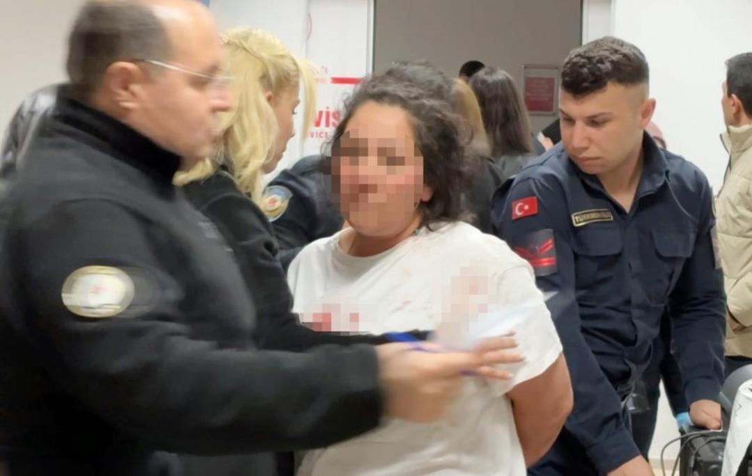 Aynı evde bastığı adamı bıçakladı, annesi herkesin içinde polise tokat attı 6