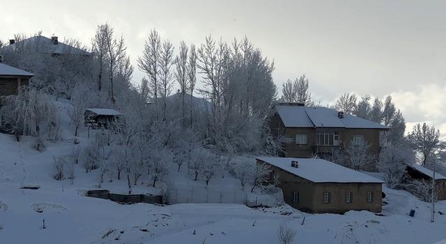 Y&uuml;ksekova&rsquo;da kar yağışı 5