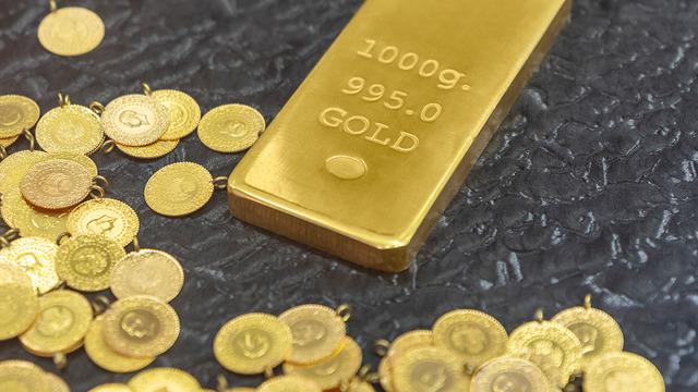 Altın fiyatında 18 yılın şoku: En yüksek aylık kayıp mı? İşte çeyrek altın fiyatı
