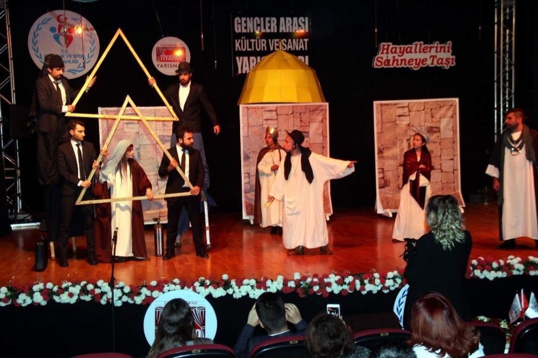 Gen&ccedil;ler Arası K&uuml;lt&uuml;r ve Sanat Yarışmalarının İ&ccedil; Anadolu finali Kayseri&rsquo;de yapıldı