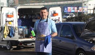 Y&ouml;neticiliği bıraktı, su kullanmadan para kazanıyor! "Ara&ccedil;lara zarar vermiyoruz"