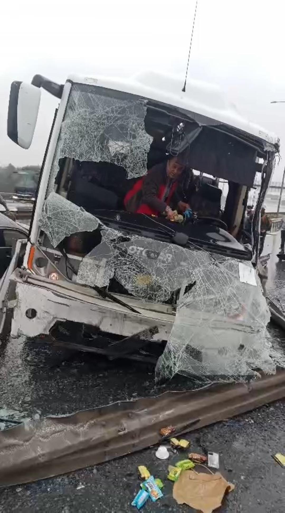 Son dakika: İstanbul daki kazada şehit olduğu duyurulmuştu! Polis memuru hayata d&ouml;nd&uuml;r&uuml;ld&uuml; 1