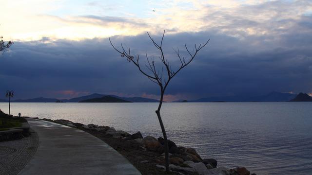 İzmir'de korkunç olay! Kayalıkların arasında bebek cesedi bulundu
