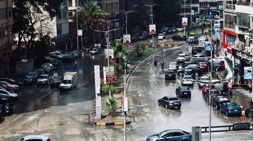 Sel suları taşıdı: Şehir akrep istilasına uğradı, 500 kişi hastanelik oldu!