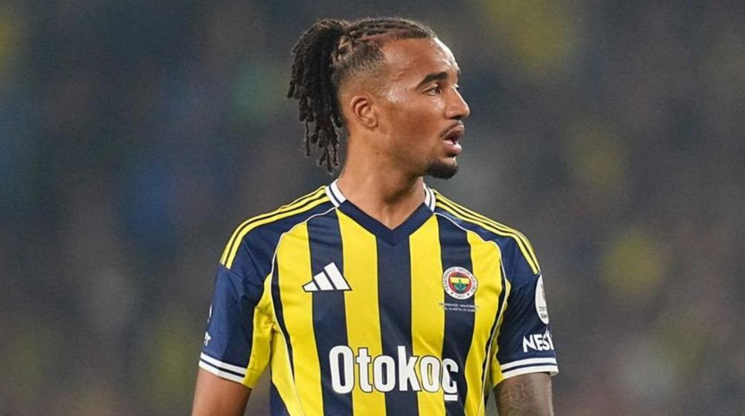 Fenerbah&ccedil;eli yıldızdan ayrılık talebi! Y&ouml;netime  mutsuzum  dedi o kul&uuml;be haber g&ouml;nderdi: Beni buradan alın 1