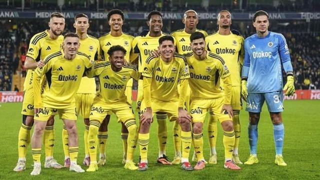 Fenerbahçeli yıldızdan ayrılık talebi! Yönetime 'mutsuzum' dedi o kulübe haber gönderdi: Beni buradan alın