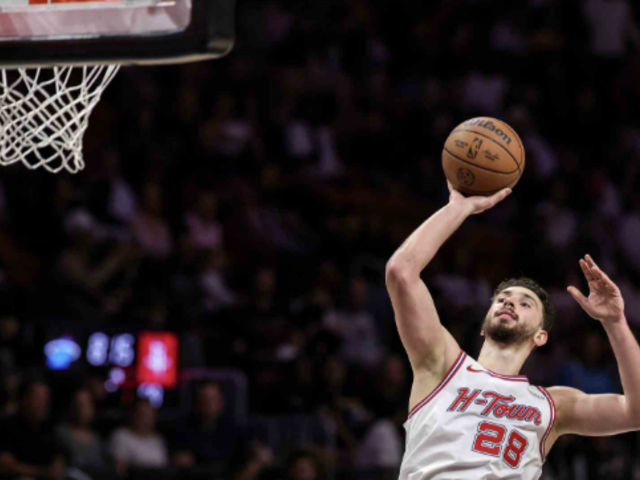 Alperen, hem Houston hem de NBA tarihine ge&ccedil;ti!
