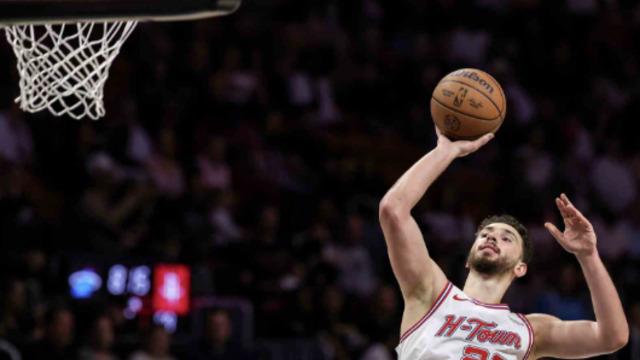 Alperen Şengün, hem Houston Rockets hem de NBA tarihine geçti