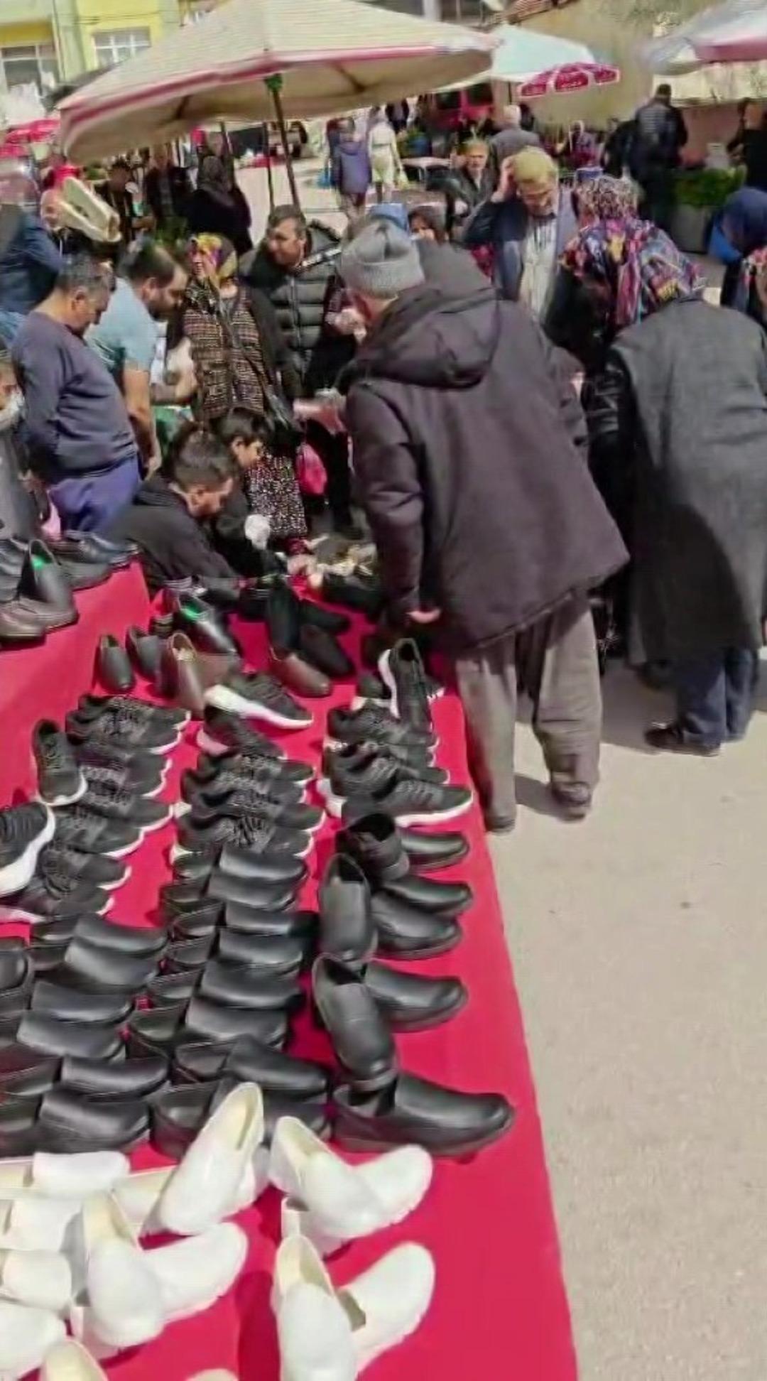 Dua isteyip binlerce ayakkabıyı bedavaya dağıttı: Duyan inanamadı! "Çaldın mı?" 2