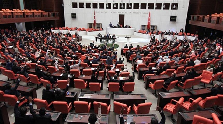 AK Parti ile MHP'yi bölen önerge!