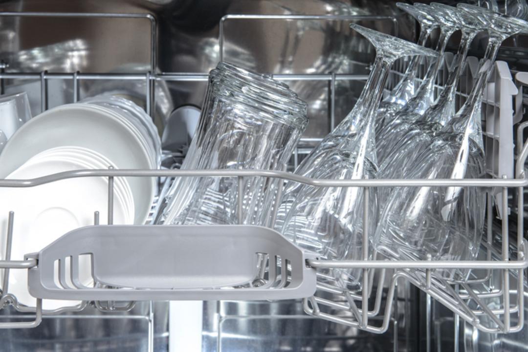 Ucuz ve doğal! Bulaşık makinesinde kullanılıyor: Bardaklar kristal gibi parlıyor 6