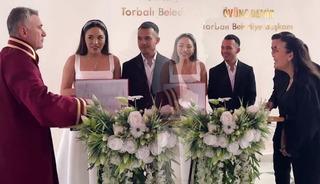 Nikahta "Tanımıyorum" şakası: Memur masayı terk etti