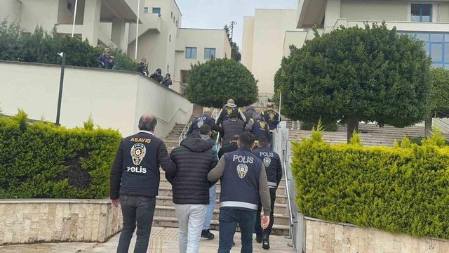 Turistleri hedef alan dolandırıcılık şüphelileri tutuklandı