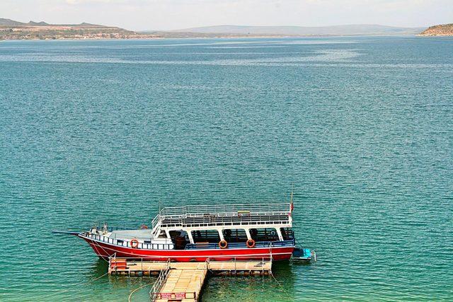 Yakalaması kolay balık, balıkçıların yüzünü güldürdü