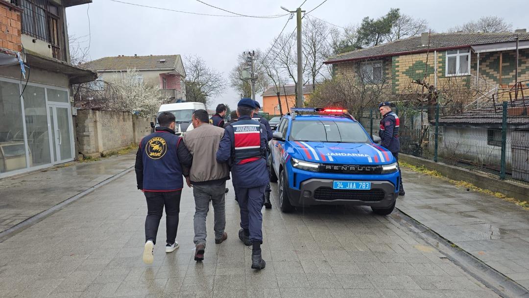 İstanbul da vatandaşa yedireceklerdi! 306 kilogram at eti ele geçirildi 2