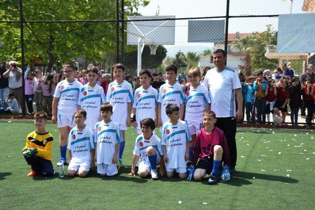 Biga’da minikler futbol turnuvası