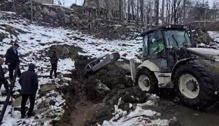 Cami i&ccedil;in kazdılar, topraktan &ccedil;ıkana şaşıp kaldılar! 