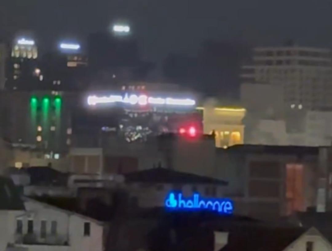 Kosova da A Milli Takıma &ccedil;irkin hareket! Gece gece otelin &ouml;n&uuml;nde yapılanlar infial uyandırdı   2