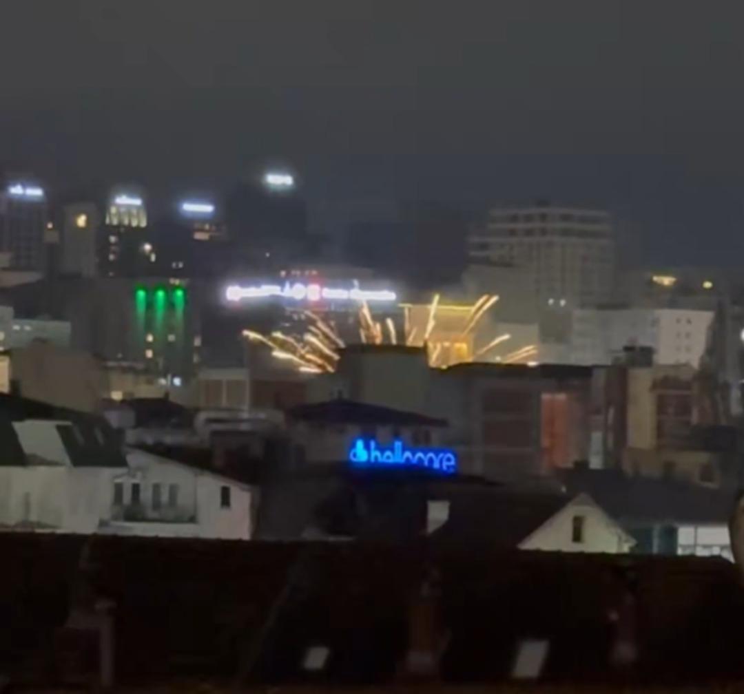 Kosova da A Milli Takıma &ccedil;irkin hareket! Gece gece otelin &ouml;n&uuml;nde yapılanlar infial uyandırdı   3