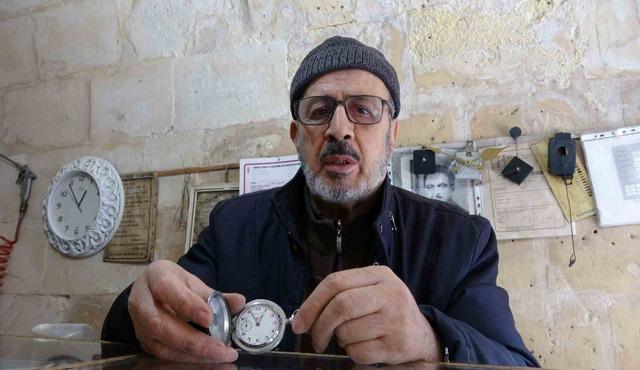 74 yaşındaki usta, 65 yıldır zamana ayar veriyor 1