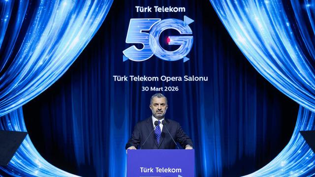 Türk Telekom’dan AKM’de 5G ile gövde gösterisi! Müslüm Gürses sürprizi geceye damga vurdu