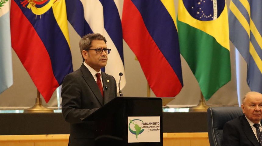 Milletvekili Ali Şahin Panama City&rsquo;deki Amerika ve Karayipler Parlamentosu&rsquo;nda İspanyolca konuştu! &ldquo;K&ouml;t&uuml;lerin değil iyilerin h&uuml;k&uuml;m s&uuml;receği&hellip;&rdquo;