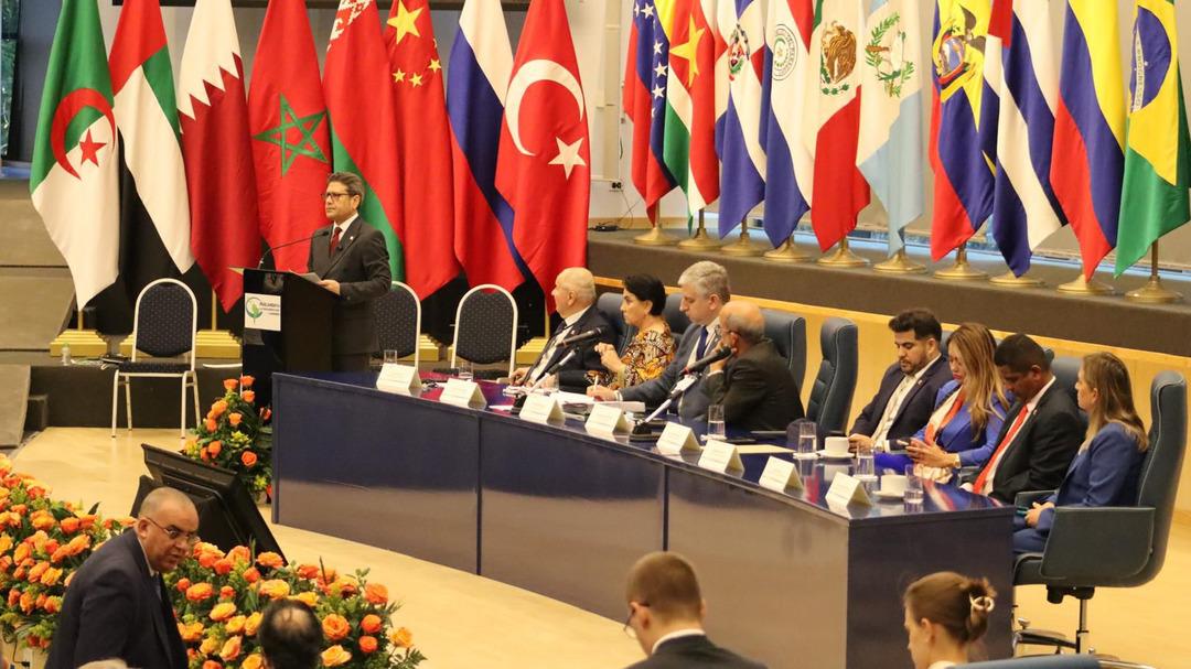 Milletvekili Ali Şahin Panama City&rsquo;deki Amerika ve Karayipler Parlamentosu&rsquo;nda İspanyolca konuştu! &ldquo;K&ouml;t&uuml;lerin değil iyilerin h&uuml;k&uuml;m s&uuml;receği&hellip;&rdquo; 1