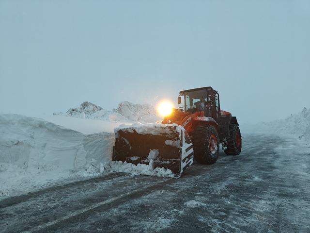 Van ve Bitlis te 45 yerleşim yerine ulaşım sağlanamıyor 7