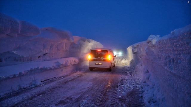 Van ve Bitlis te 45 yerleşim yerine ulaşım sağlanamıyor 4
