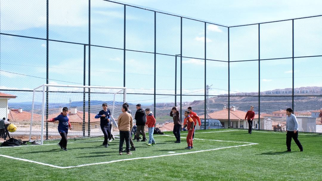 Bakan Kurum dan milli ma&ccedil; &ouml;ncesi Zey K&ouml;y&uuml; nden anlamlı paylaşım: &ldquo;Belki de i&ccedil;lerinden biri ay-yıldızlı formayı giyip hepimizi gururlandıracak" 8