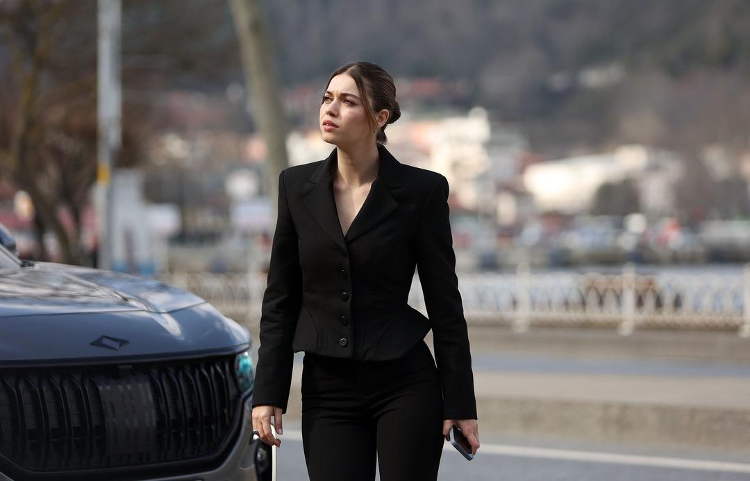 ABİ bu akşam var mı, yok mu? A.B.İ neden yok, yeni b&ouml;l&uuml;m ne zaman? 3