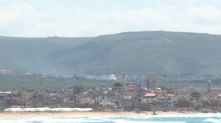 İsrail'den L&uuml;bnan'a yeni saldırı! Sur'dan dumanlar y&uuml;kseldi