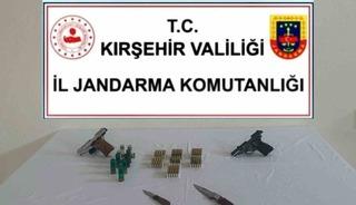 Jandarmadan ruhsatsız silah operasyonu